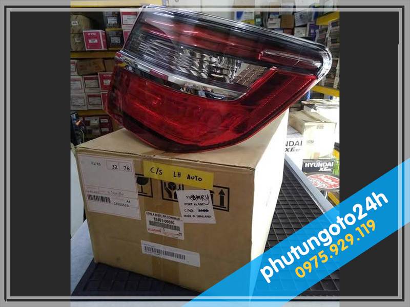 Mẫu đèn lái sau xe Camry đời 2016, 2017, 2018